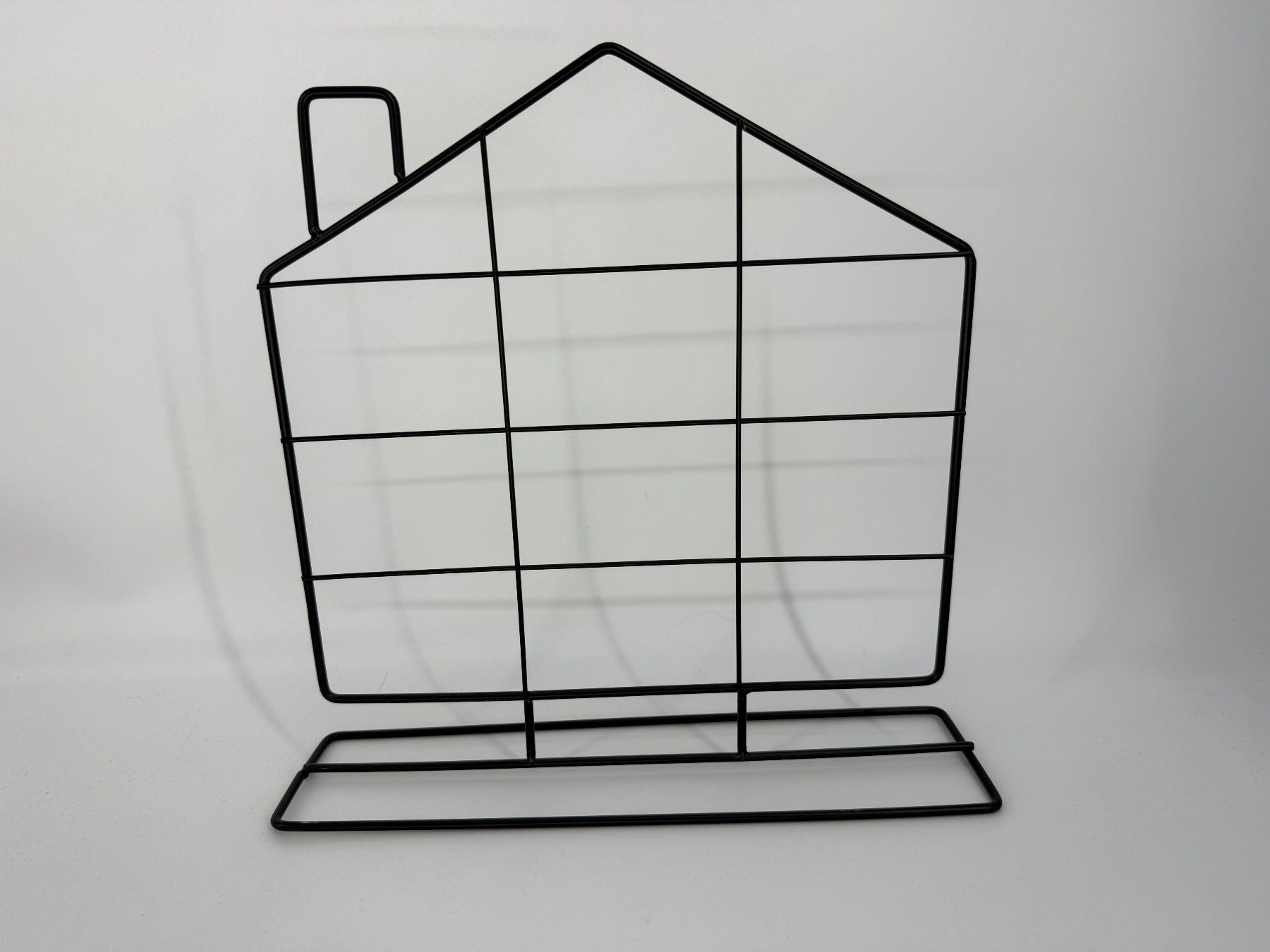 Alle Dekorationen: Memoboard im Hausdesign Metall für Schmuck oder Bilder Deko – Gebraucht aus Auenstein von moin.
