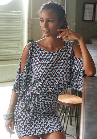 Cooles Cut out Kleid mit Gürtel Gr. S - 226170