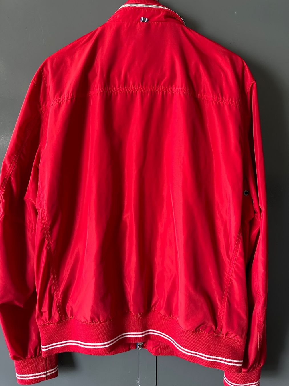 Tommy Hilfiger Giacche: Tommy Hilfiger Jacke – Usato da Schneisingen venduto da Sportec3 1