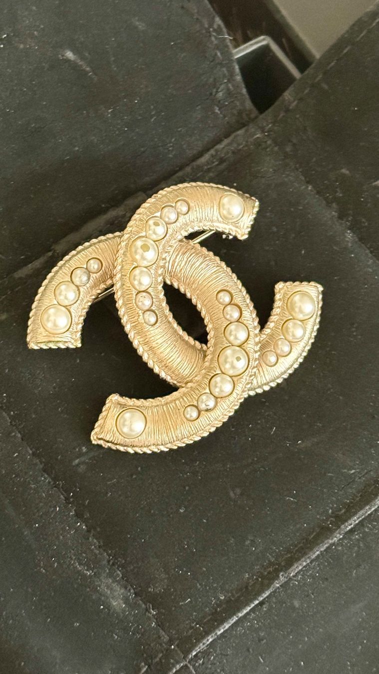 Chanel Spille & Fermagli: CHANEL BROOCH VINTAGE – Usato da Glattbrugg venduto da Mini-mall 1