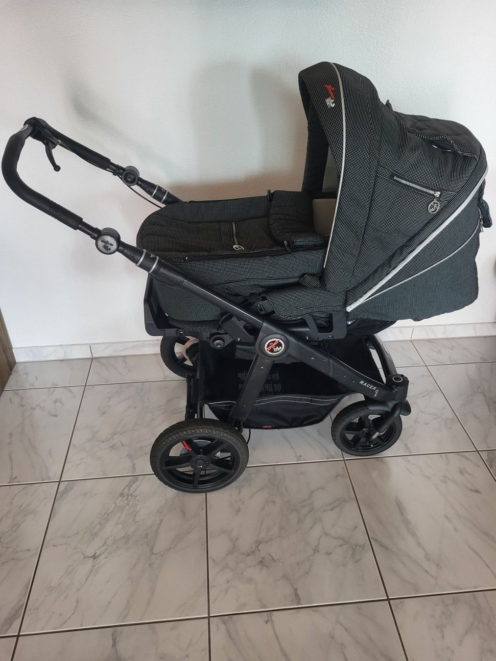 Hartan Carrozzine: Hartan Kinderwagen – Usato da Baar venduto da Xmau 1