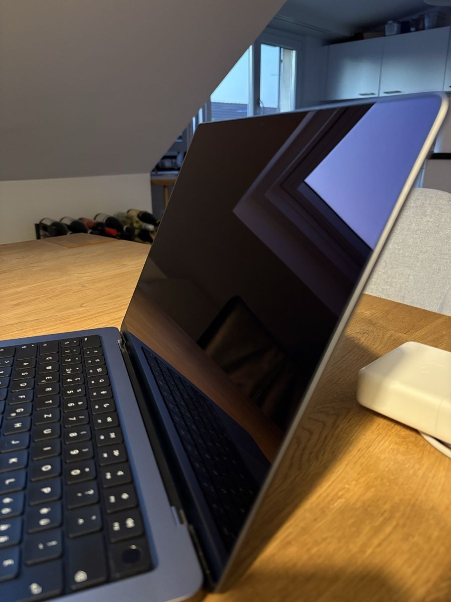 Apple Portables: Apple MacBook Pro 14 Zoll, M1 Pro – D'occasion à Basel par Polomaner1 1