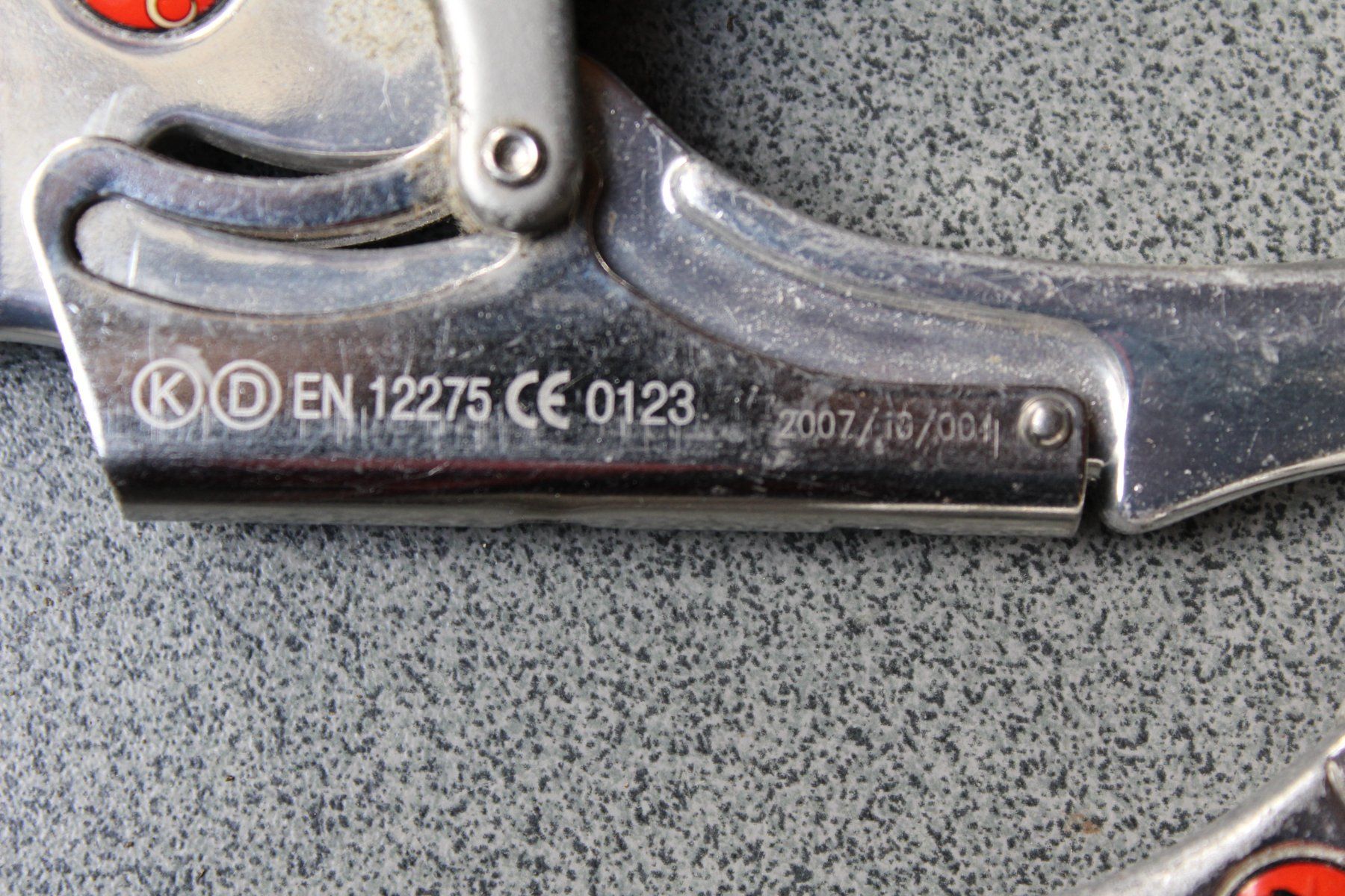 Attrezzatura da arrampicata: 40 Mammut Karabiner  KN28 – Usato da Gebenstorf venduto da Gomsa0 3