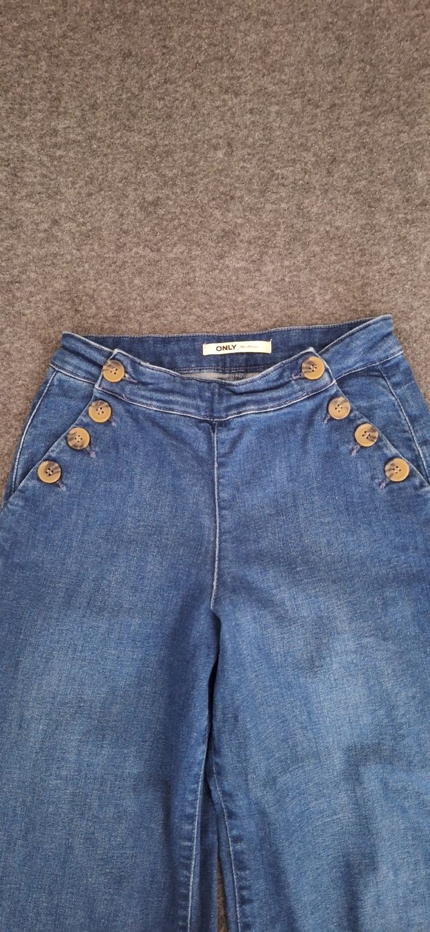 Only Jeans: Only jeans – Gebraucht aus Mumpf von SwissDi 1