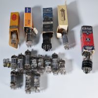 lot de lampes anciennes pour radio