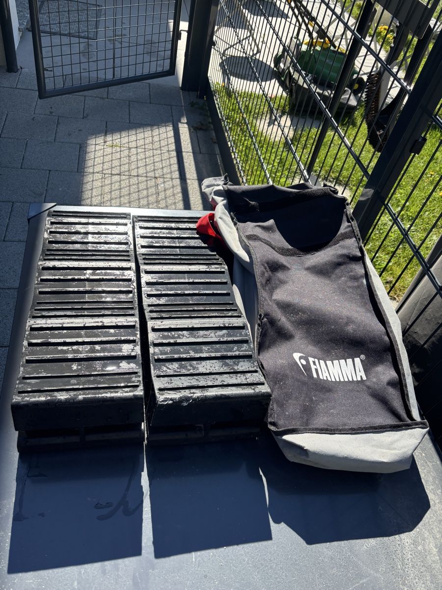 Fiamma Auffahrrampen & Keile: Campingkeile – Gebraucht aus Portalban von Jornsbeatrice
