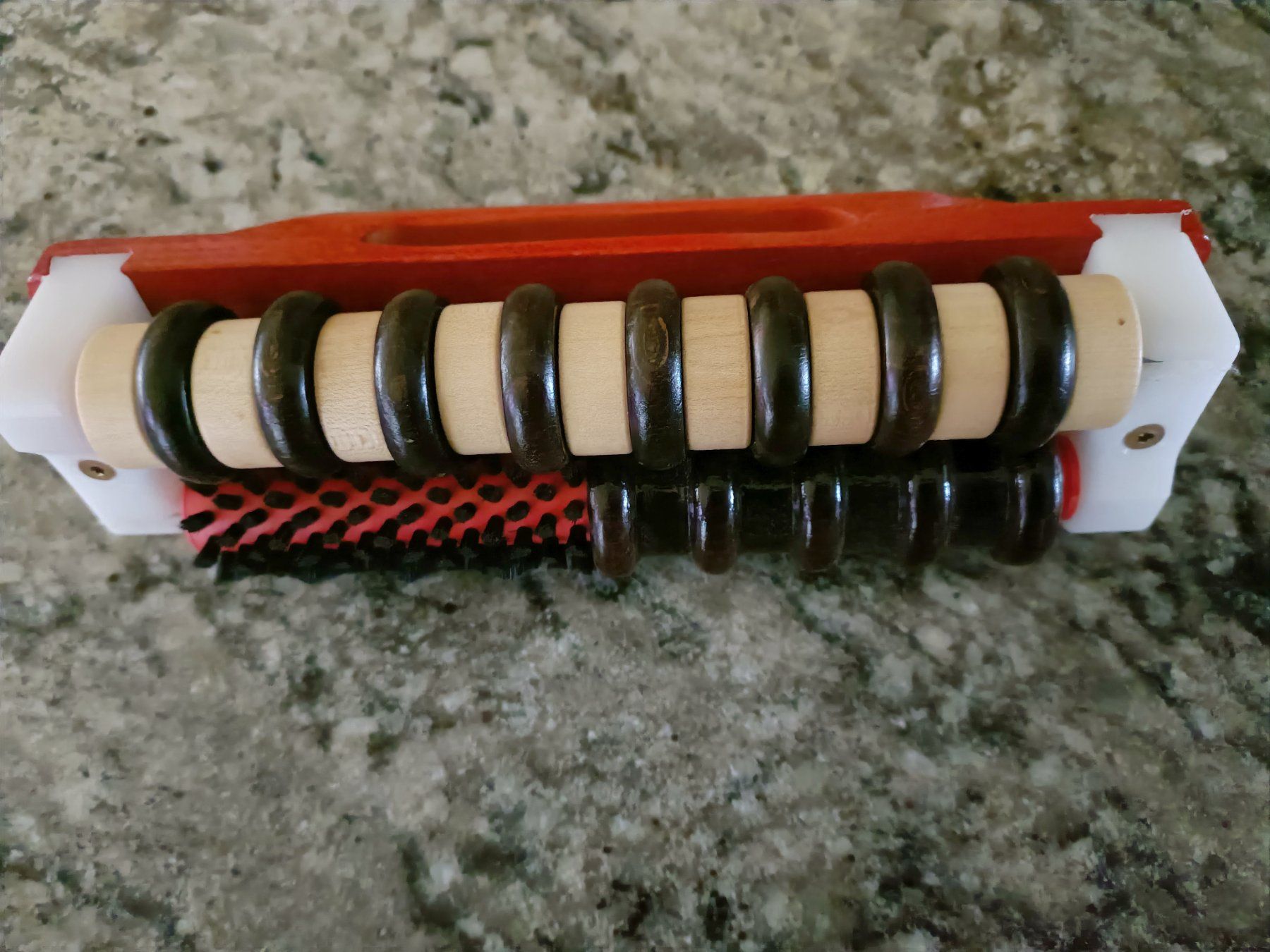 Massagegeräte: Aktion: Handmassagegerät – Neu und originalverpackt aus Rotkreuz von Basana2 1