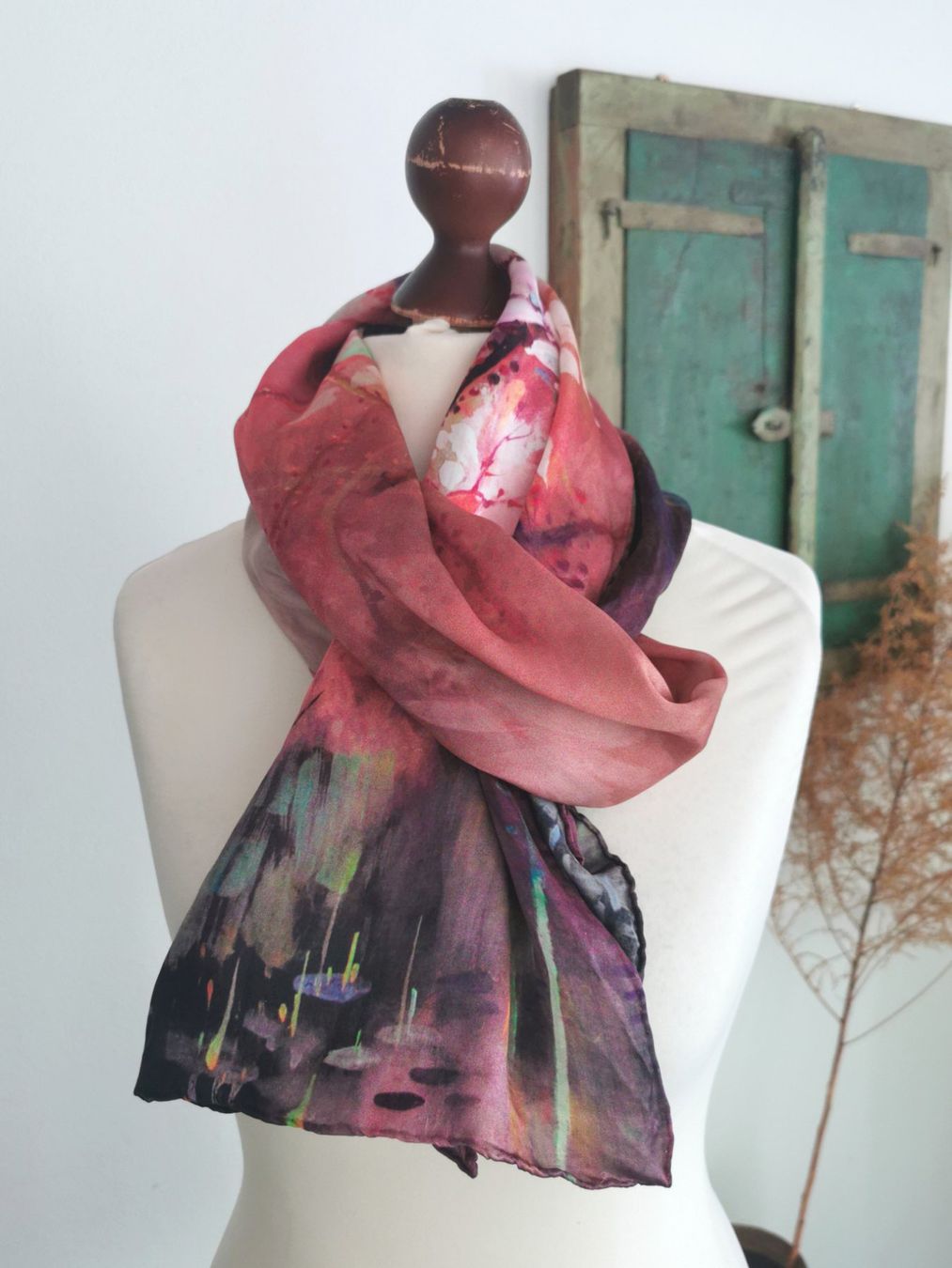 Foulards, Tücher & Schals: Striessnig Wien wunderschöner Seidenschal – Gebraucht aus gachnang von tibus1 1