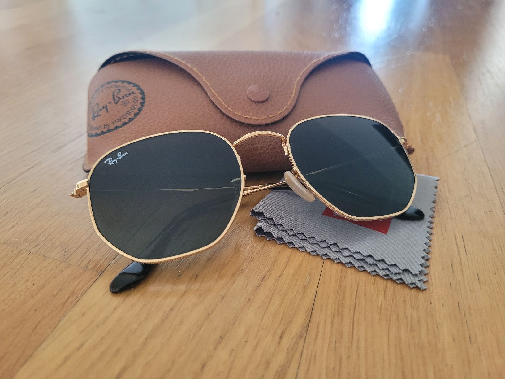 Ray-Ban Occhiali & Lenti: Ray-Ban – Usato da Thônex venduto da Jankhee