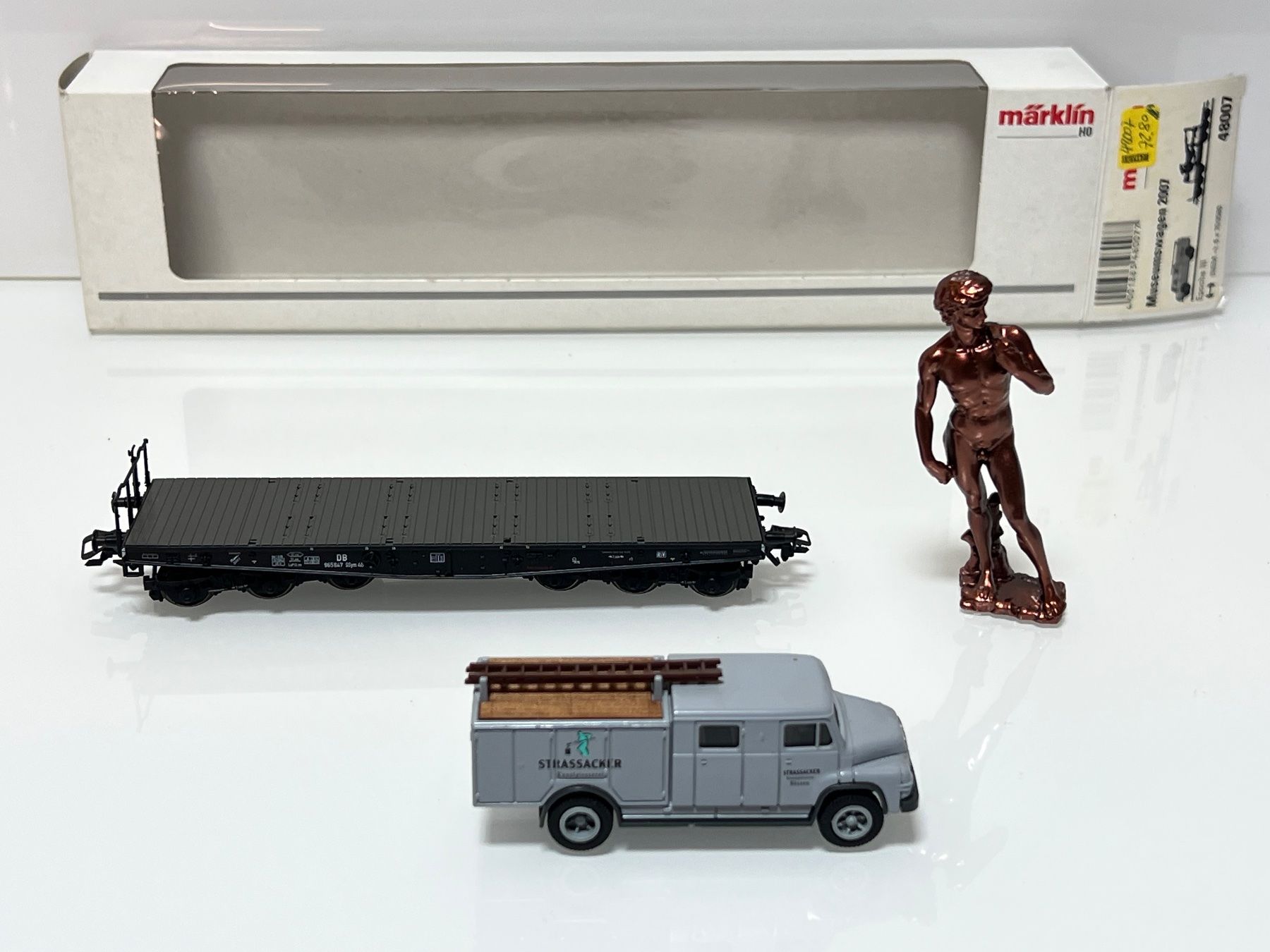 Märklin Trains électriques: Märklin 48007 Museumswagen 2007 – Défectueux à Neuenhof par ludovicco