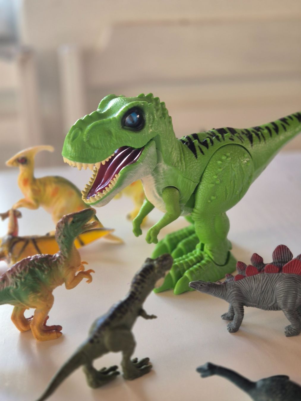 Giocattoli: Diverse Dinos mit T-rex – Usato da Weiningen ZH venduto da littlepixie 1