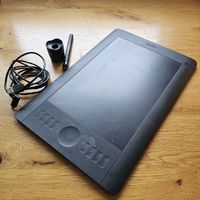 Wacom Intuos 5 Touch Pen Tablet PTH-650