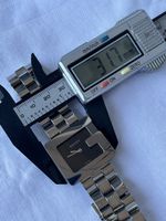 Très belle, montre Gucci, homme ou unisexe M3600