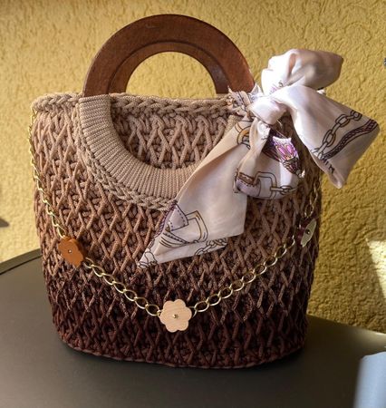 Handtasche gehäkelt Holzgriff Kettendetail Blumen Holz NEU