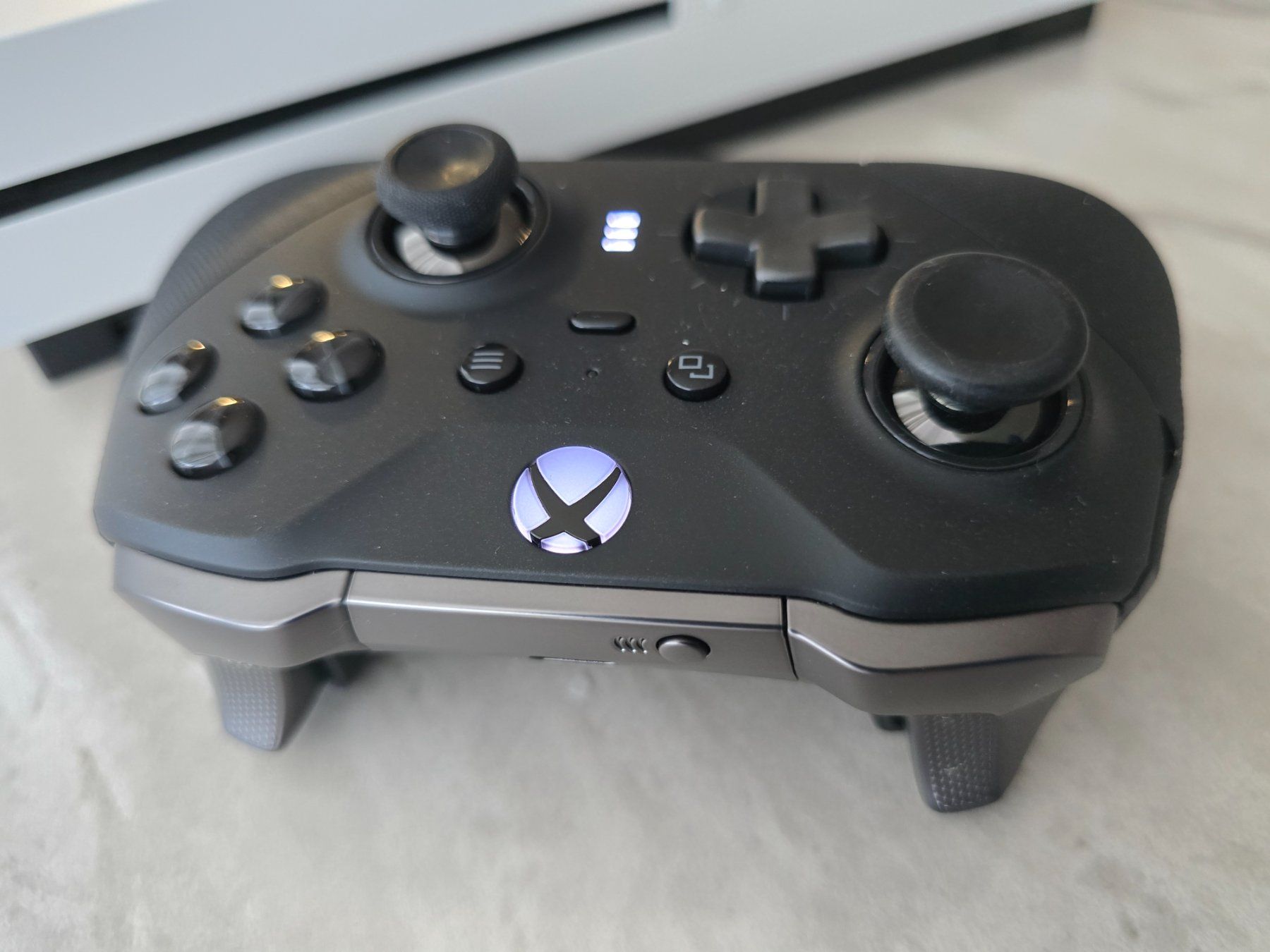 Microsoft Controller: Xbox Elite 2 Wireless Controller Series 2 – Usato da Basel venduto da Zait