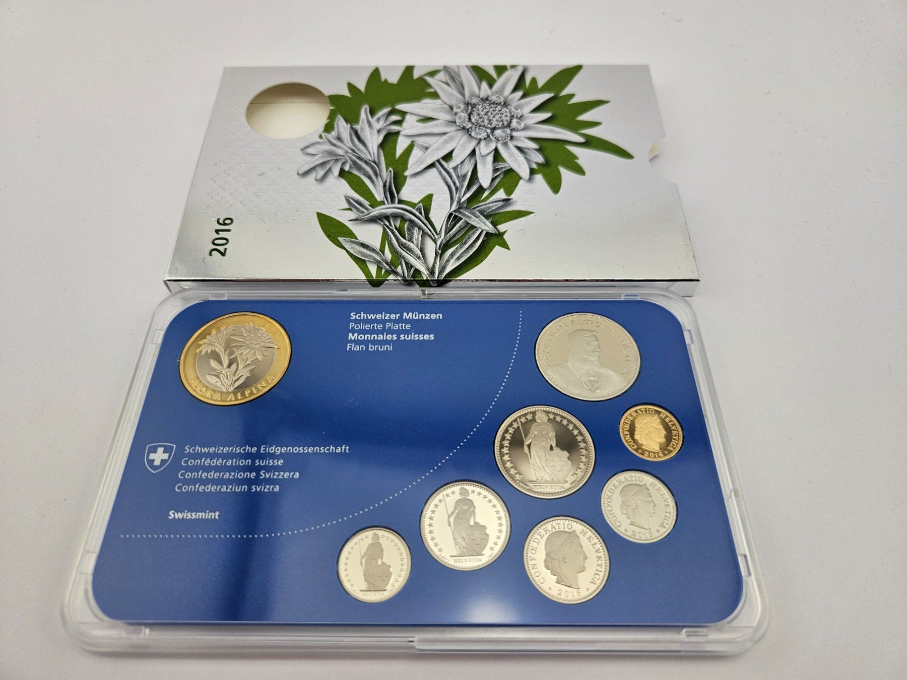 Tutti le monete: Schweizer Münzsatz Edelweiss 2016 Polierte Platte – Nuovo e nell'imballaggio originale da Therwil venduto da Racingr6