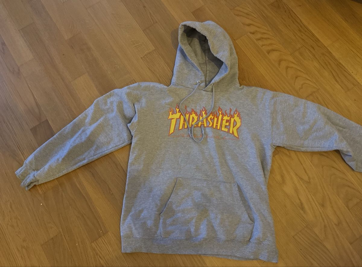 Pullover & Sweatshirts: Thrasher Kapuzenpullover grau Grösse S/M – Gebraucht aus Kradolf von ij5 2