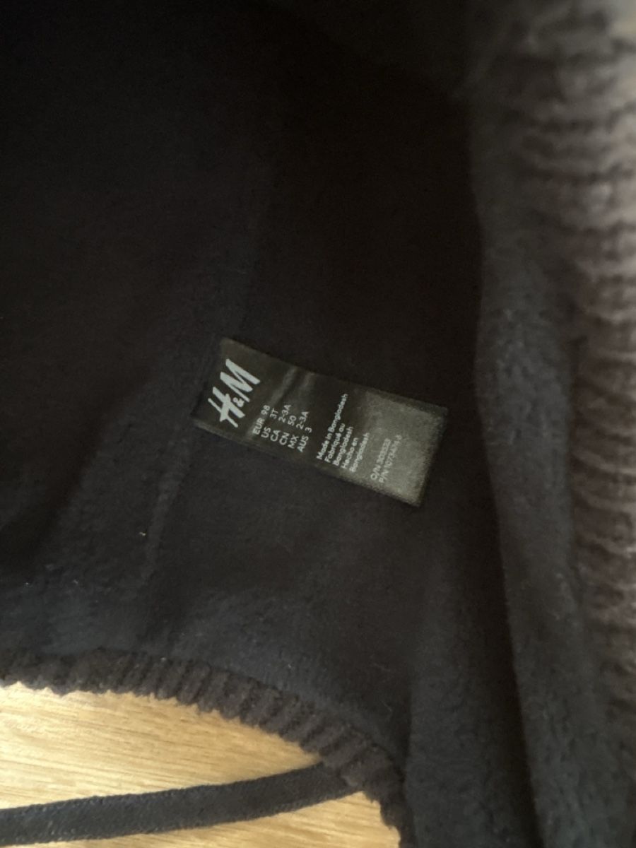 H&M Altro abbigliamento per bambino: Kindermütze 98 – Usato da Chur venduto da copino 1