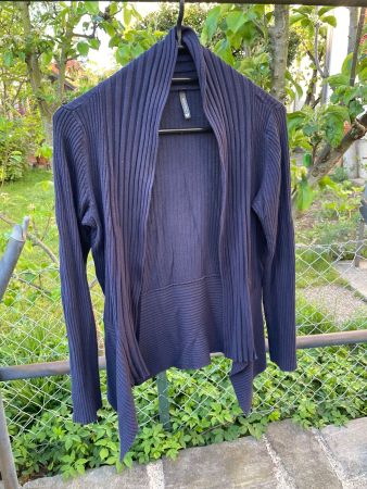 Dunkelblaue Strickjacke, Cardigan, Grösse M, guter Zustand