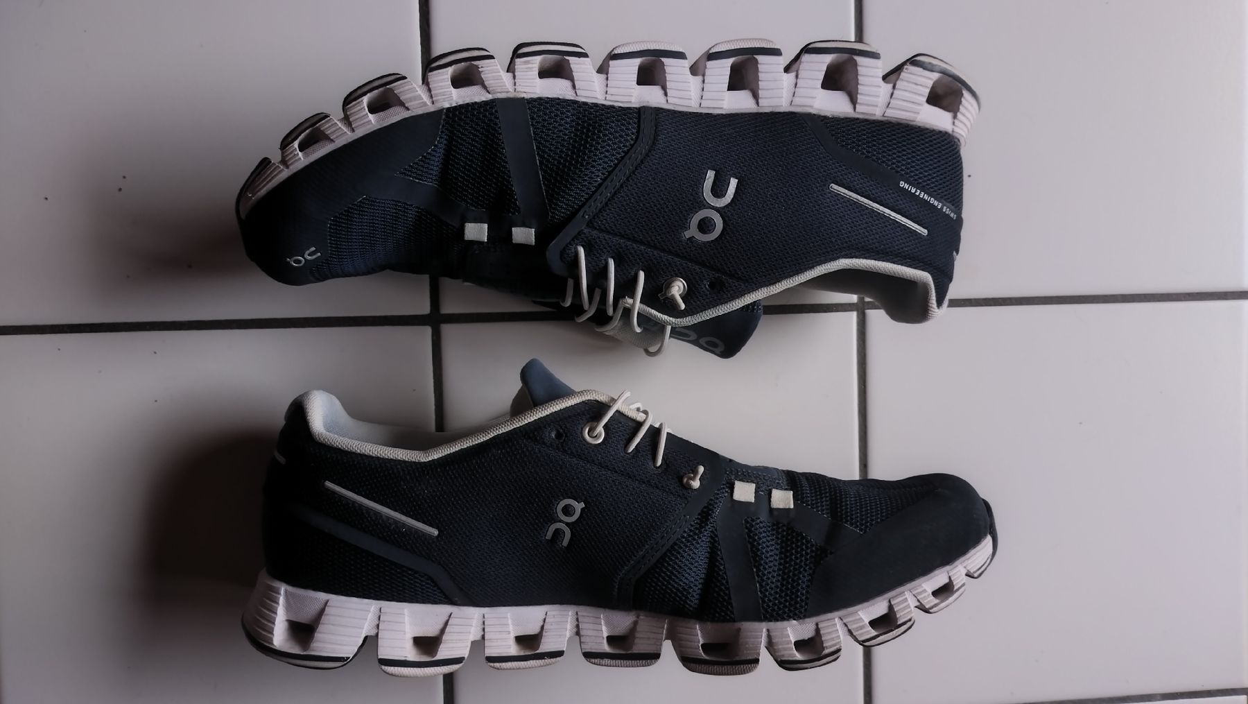 On Scarpe da uomo: Chaussures On Cloud Homme, Taille 46 – Usato da Farvagny-le-Grand venduto da LaCaverne