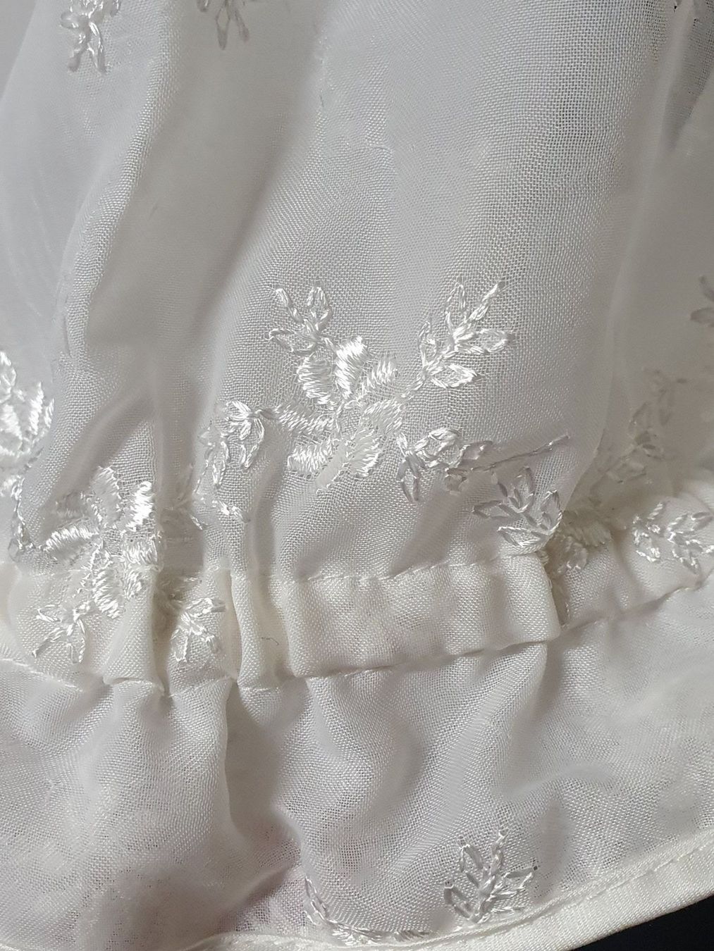 Camicette: Neu: "Country Line" / Dirndl Bluse transparent creme / Gr.42 – Nuovo (secondo la descrizione) da Muri AG venduto da Edlerweiss 3