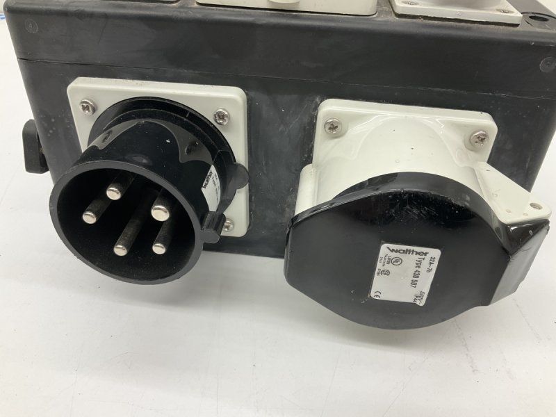 Elettrotecnica: Schlagfester Starkstromverteiler 32A CEE Stecker & Dosen – Usato da Wängi venduto da Thurgauer98 3