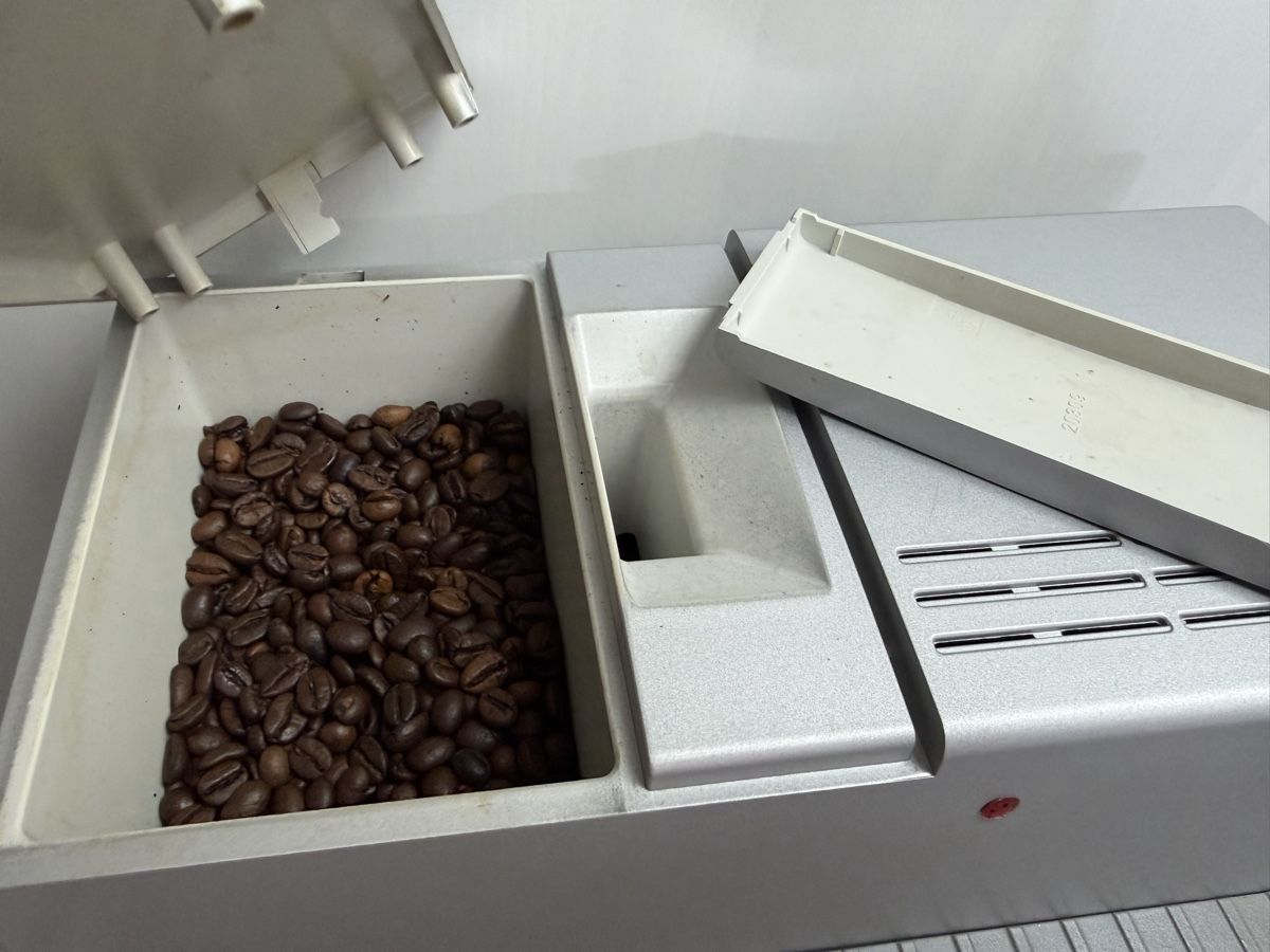 Schaerer Macchine per caffè & Macchine per espresso: Machine à café automatique Schaerer Siena, argentée – Usato da Brügg BE venduto da Goob 5