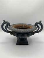 Gusseisen Pflanzschale mit Henkeln, Kratervase