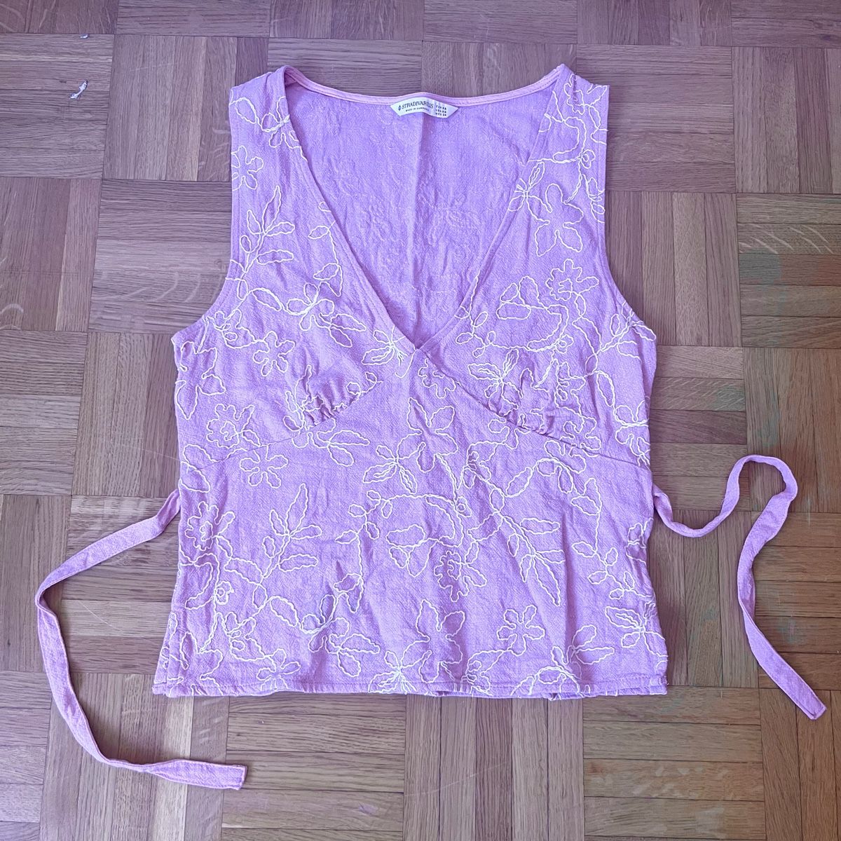 Stradivarius Tops: Top Stradivarius rose brodé taille XS  – Gebraucht aus Vevey von jul_xh6s