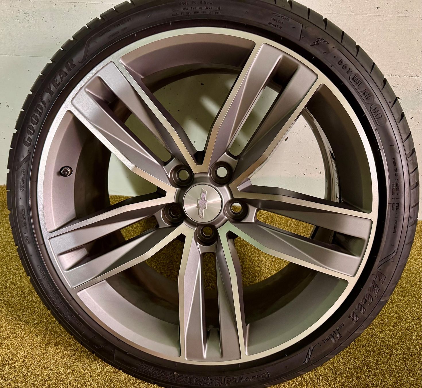 Chevrolet Felgen: Felgen Camaro – Gebraucht aus Sarnen von OWAccount 3