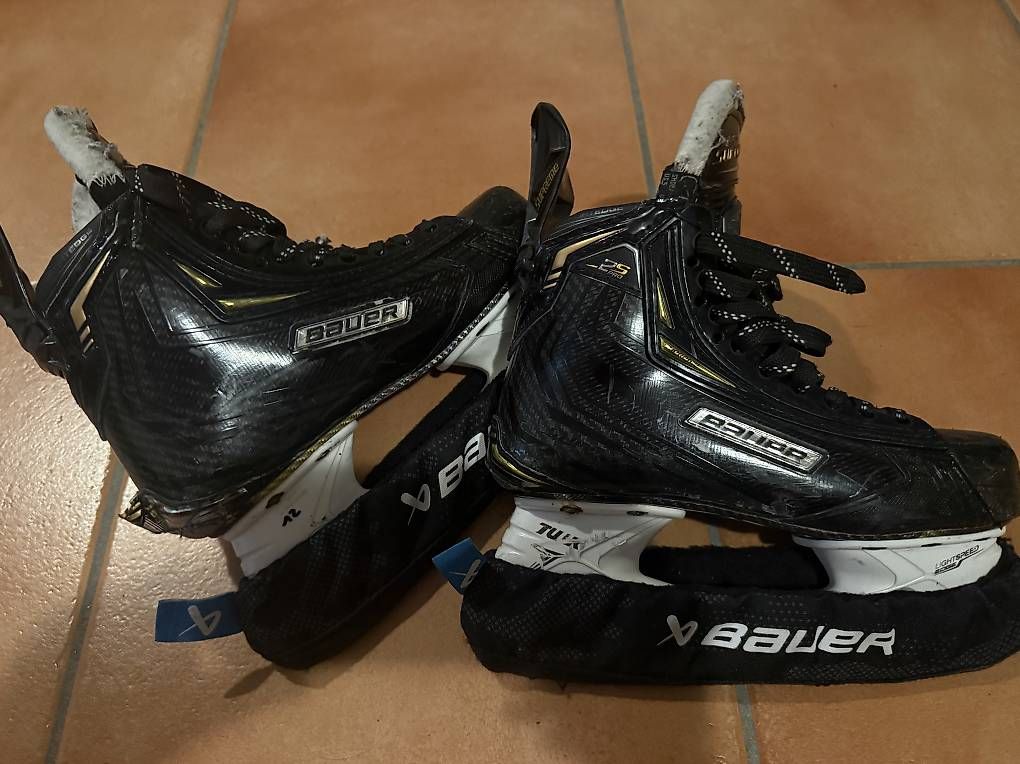 Patins à glace: Pattini Bauer 2S – D'occasion à Lodrino par Jade80 1
