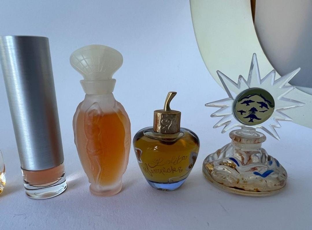Mugler Parfum & Eau de Toilette: Lot 10x Parfum / Miniatures THIERRY MUGLER, GRÈS etc. – Gebraucht aus Kestenholz von Porsche117 3