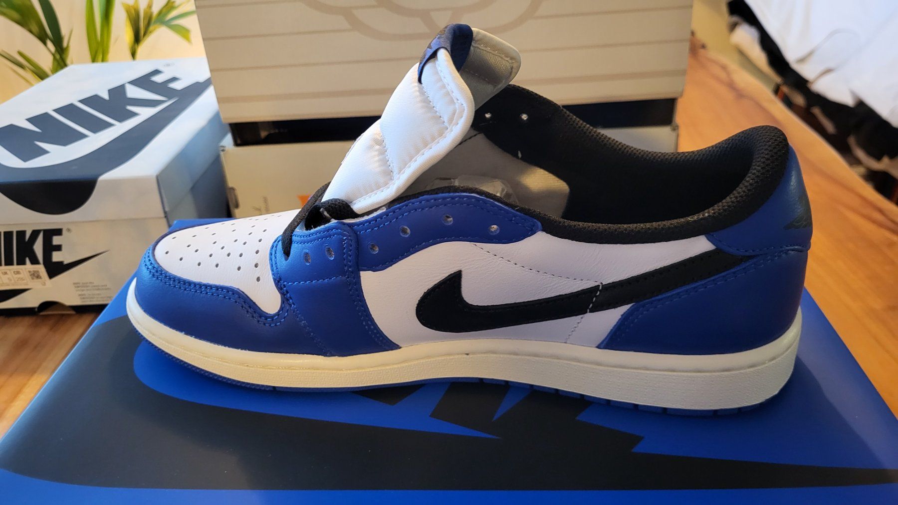 Jordan Chaussures hommes: Jordan 1 retro Low Game royal – Neuf avec emballage d'origine à Bern par Sneakerheadz 1