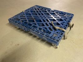 Blauer Rollwagen mit 4 Rollen, gebraucht, 72 x 82 x 19 cm