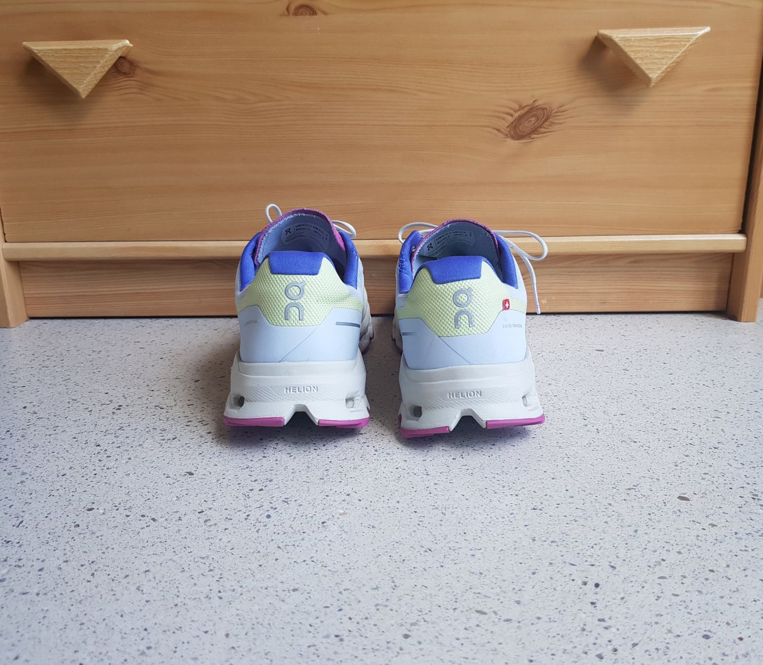 On Scarpe da donna: On Cloudtec Helion Laufschuh Grösse 42.5 – Usato da Basel venduto da Birs868 2