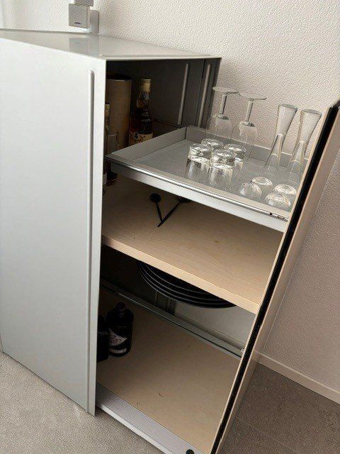 Team By Wellis Commodes: HIGHBOARD - Team by Wellis - VOLARE – D'occasion à Riggisberg par Techi05 2