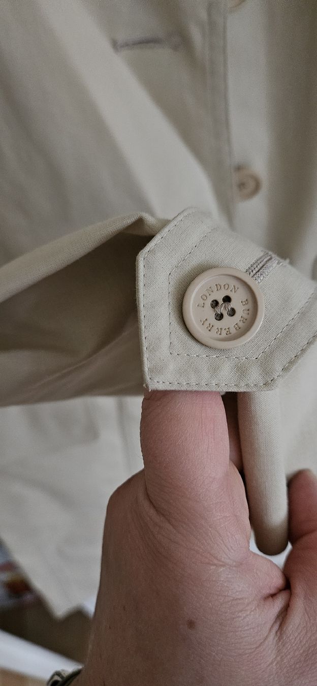 Burberry Mäntel: Burberry Trench Mantel S – Gebraucht aus Hellbühl von Veci02 5