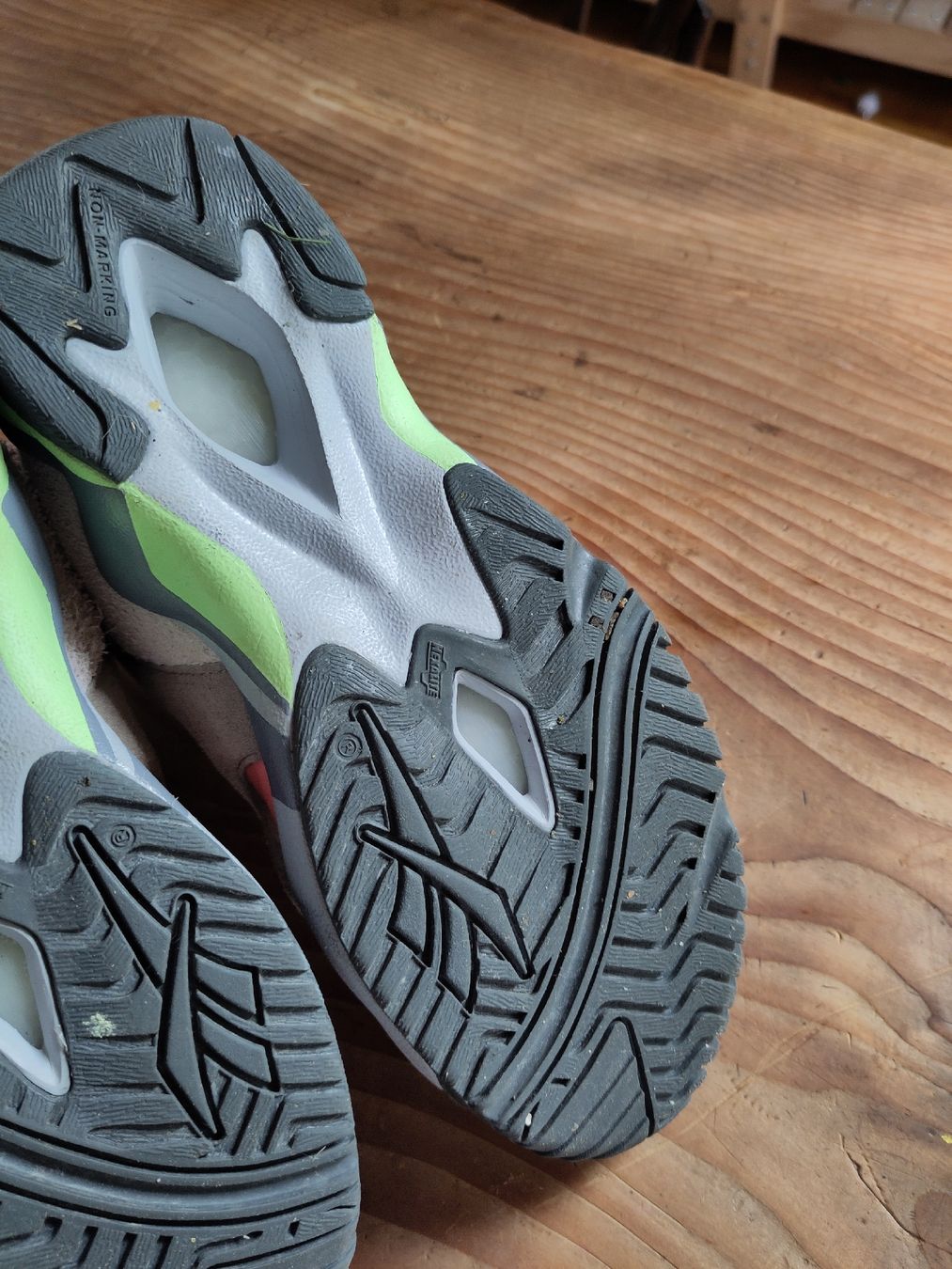 Scarpe da donna: Einzigartige Vintage Reebok 38.5 – Usato da Bolligen venduto da IonKnie 5