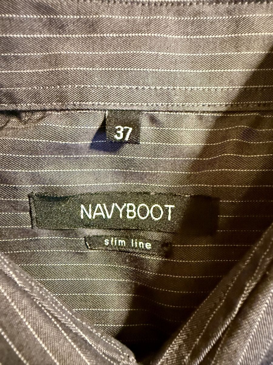 Navyboot Camicie: Navyboot Nadelstreifen-Hemd – Nuovo (secondo la descrizione) da Schattenhalb venduto da Oodaaq 9