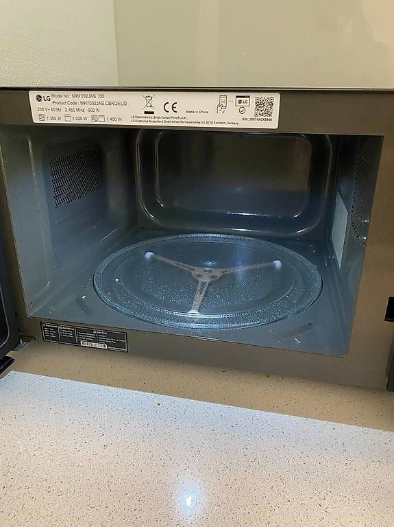 Elettrodomestici da cucina: LG-Mikrowelle 30 Liter – Usato da Luzern venduto da ana_8cql 2