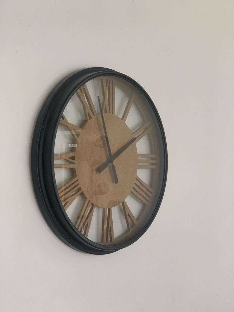 Orologi: Wanduhr mit römischen Ziffern – Usato da Zürich venduto da Leonieonie.