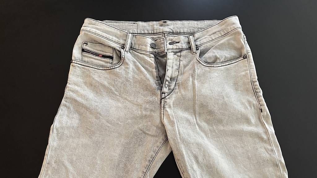 Diesel Jeans: Jeans Diesel 32x32 – Usato da Zürich venduto da lupolupo