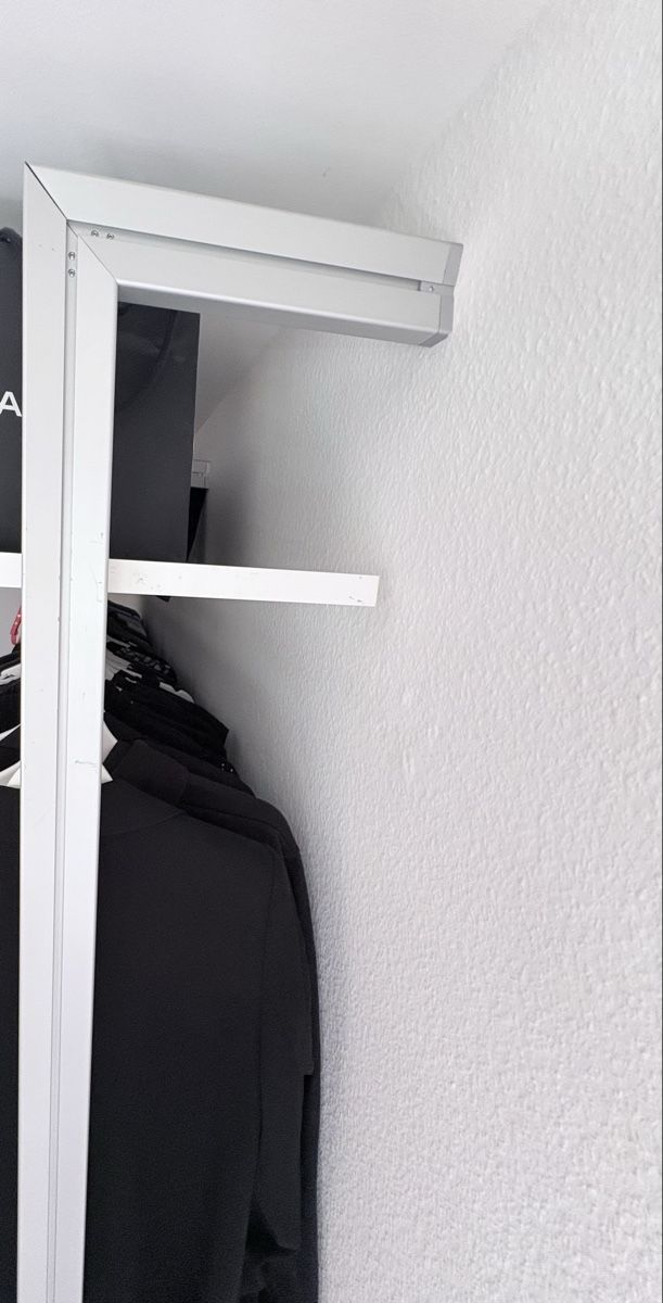 Armadi: Kleiderschrank – Usato da Oberwil BL venduto da Nolitha 4