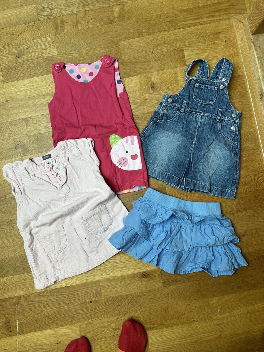 Kleiderpakete & -sets: Babykleider Gr. 74 Mädchen – Gebraucht aus Zürich von Fuxion 6