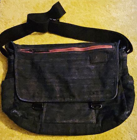 Denim Messenger Bag, NEU! Praktisch und zeitlos