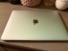 MacBook Pro 13 - 2016