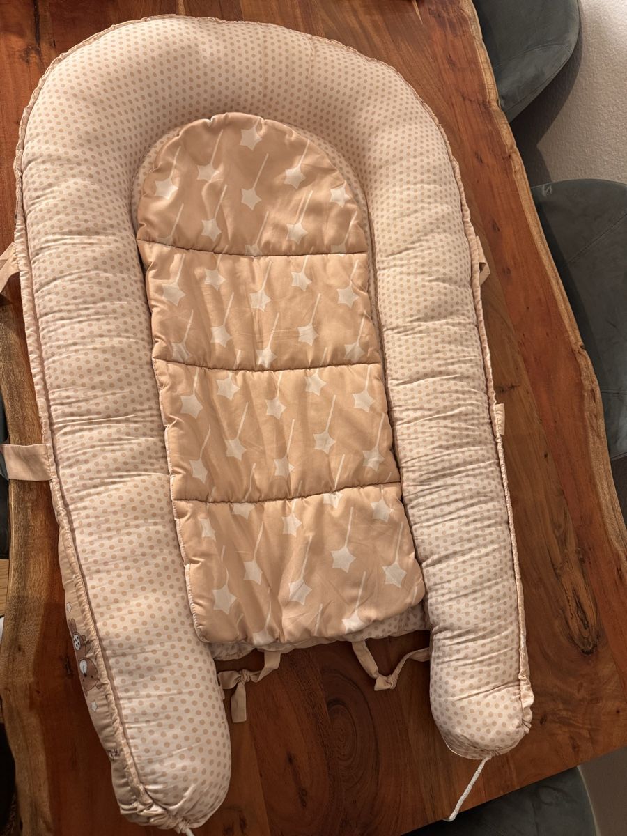 Lotti & Set di vestiti: Baby Kleider mit Matratze – Usato da Winterthur venduto da Silas121314 7