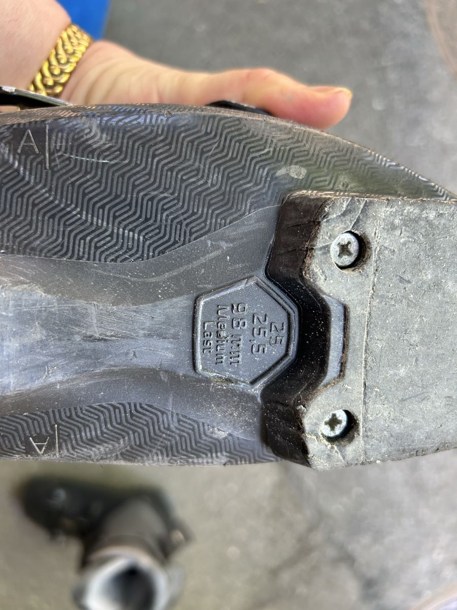 Skis: ski schuhe atomik – D'occasion à Zürich par 11Zitronenfalter 2