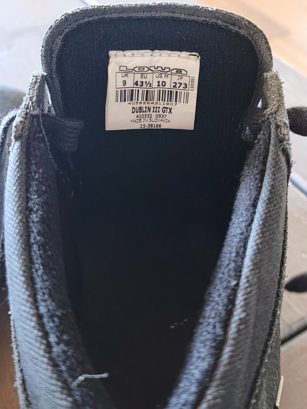 Lowa Scarpe da uomo: Lowa Winterschuhe Gr. 43.5 – Usato da Unterendingen venduto da Adrienne4 3