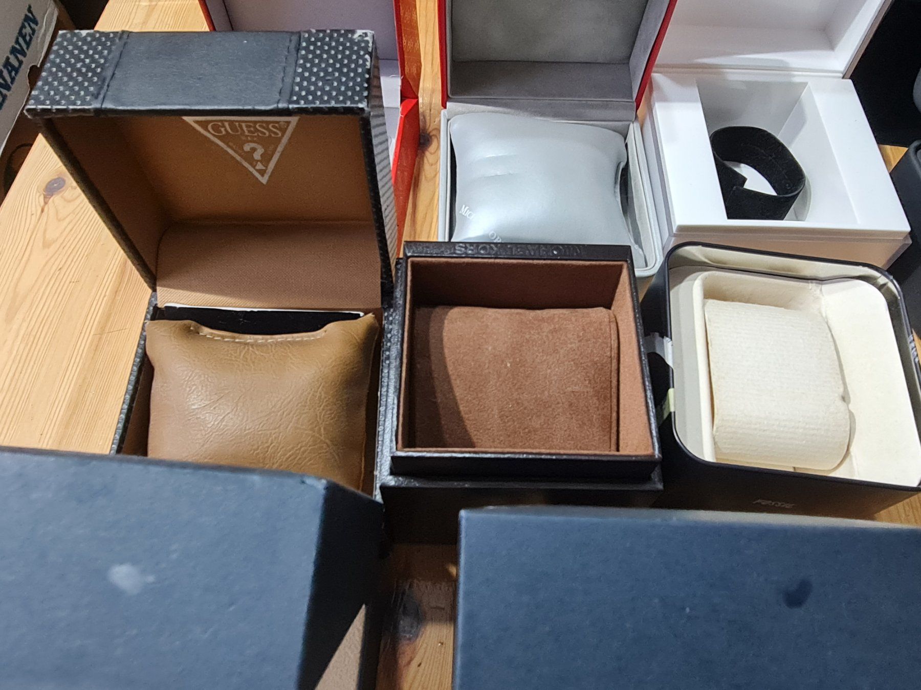 Scatole porta orologi: Uhrenboxen Lot – Usato da Winterthur venduto da Hai6 3
